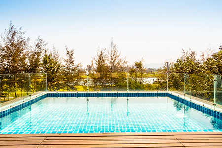 Cost of Glass Pool Fence Repair in Palm River-Clair Mel, FL