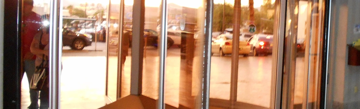 Storefront Glass Repair Cost in Palm River-Clair Mel, FL